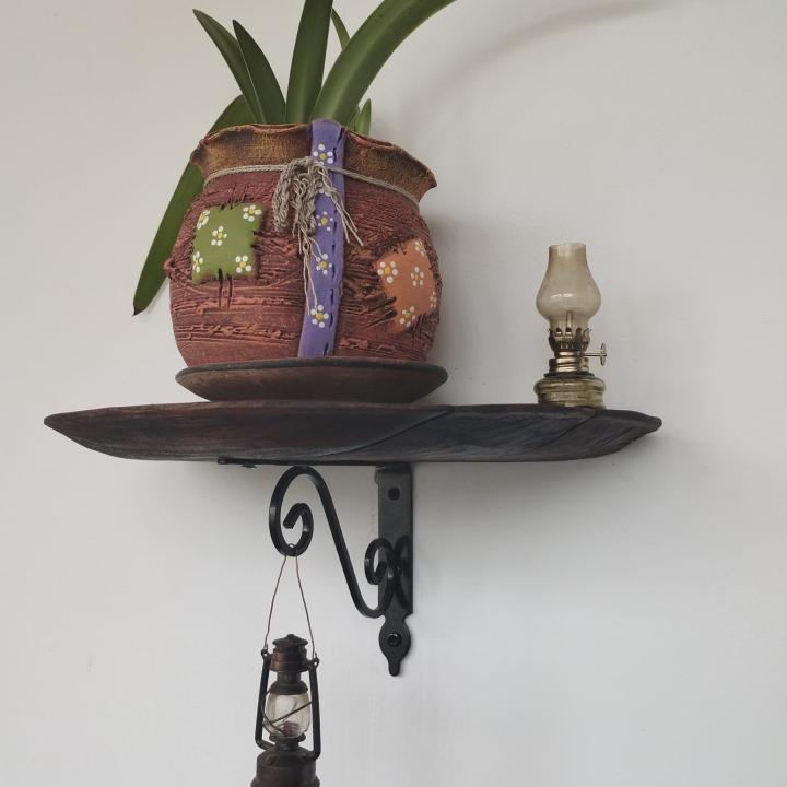 Етажерки-цветарници от дъбов масив(автентични бъчви) с ковано желязо!