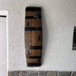 Стенни закачалки масив,изработени от автентични дъбови бъчви с ръчно ковани куки-вертикални!